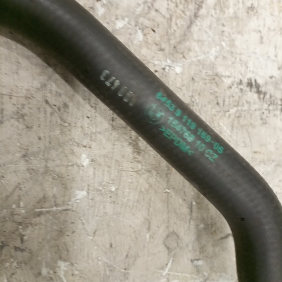 Tubo de Água BMW 5 Touring (F11) | 09 - 17 Imagem-1