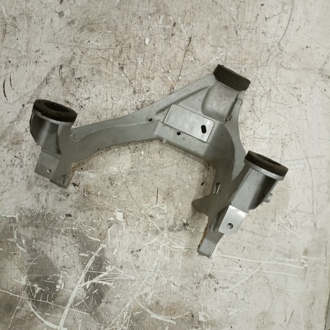 Suporte da coluna de direção BMW 5 Touring (F11) | 09 - 17 Imagem-2