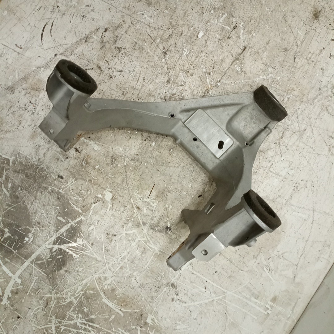 Suporte da coluna de direção BMW 5 Touring (F11) | 09 - 17 Imagem-3