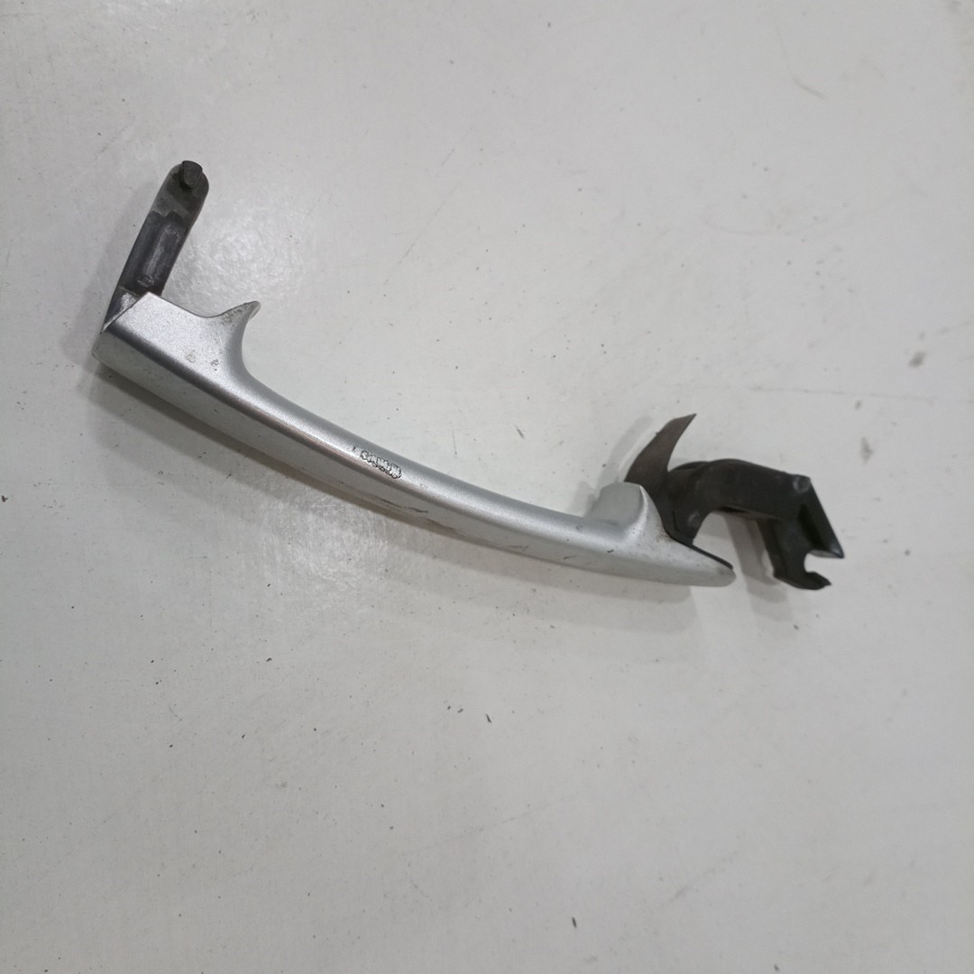 Puxador exterior de porta frente esquerda VOLKSWAGEN GOLF IV (1J1) | 97 - 07 Imagem-1