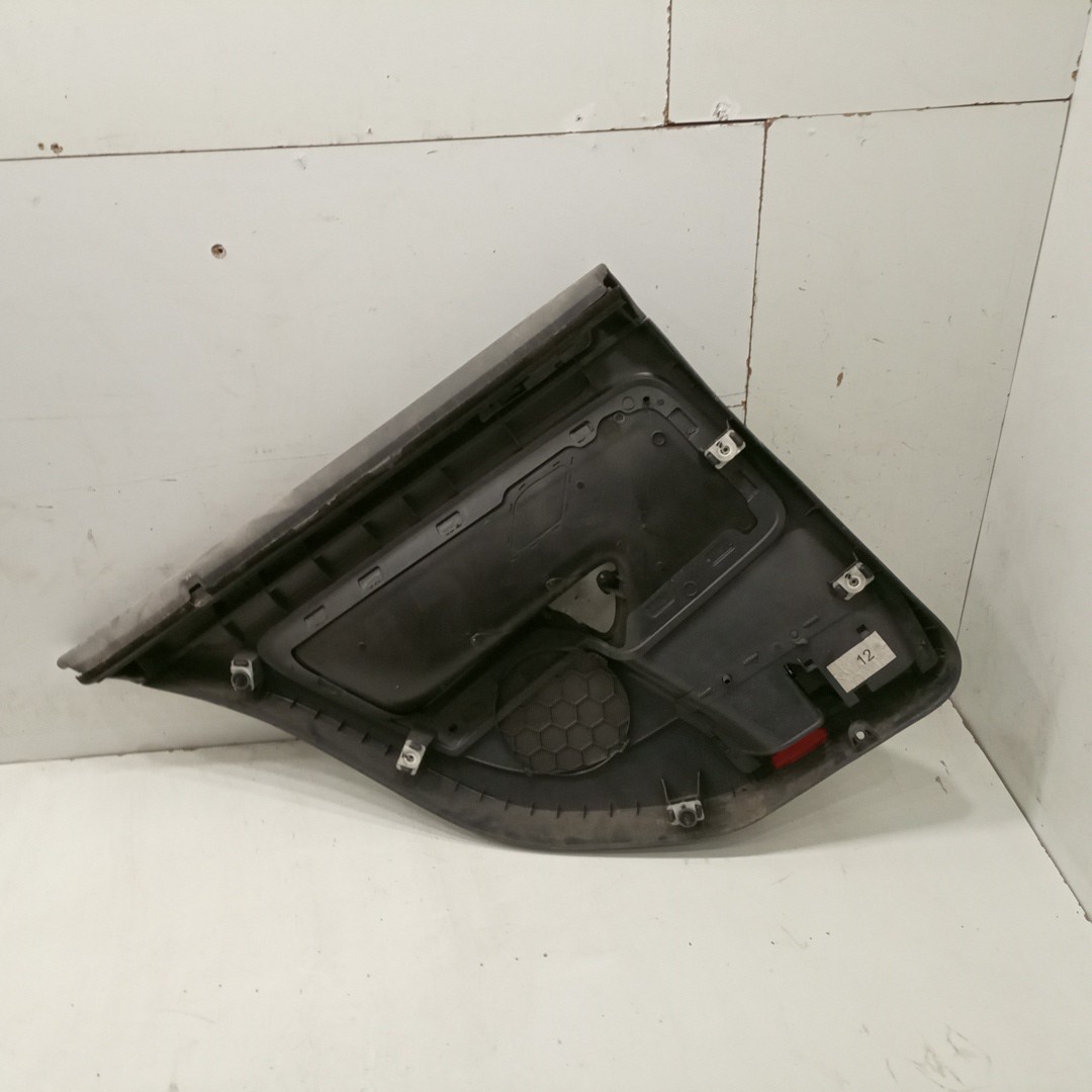 Quartela de porta trás direita VOLKSWAGEN GOLF V (1K1) | 03 - 09 Imagem-2