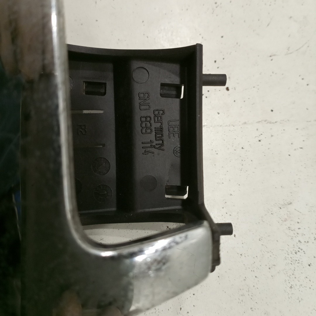 Puxador interior de porta traseira direita VOLKSWAGEN POLO (6N1) | 94 - 99 Imagem-1