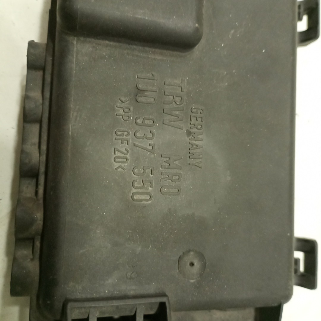 Tampa de caixa de fusiveis AUDI A3 (8L1) | 96 - 06 Imagem-2