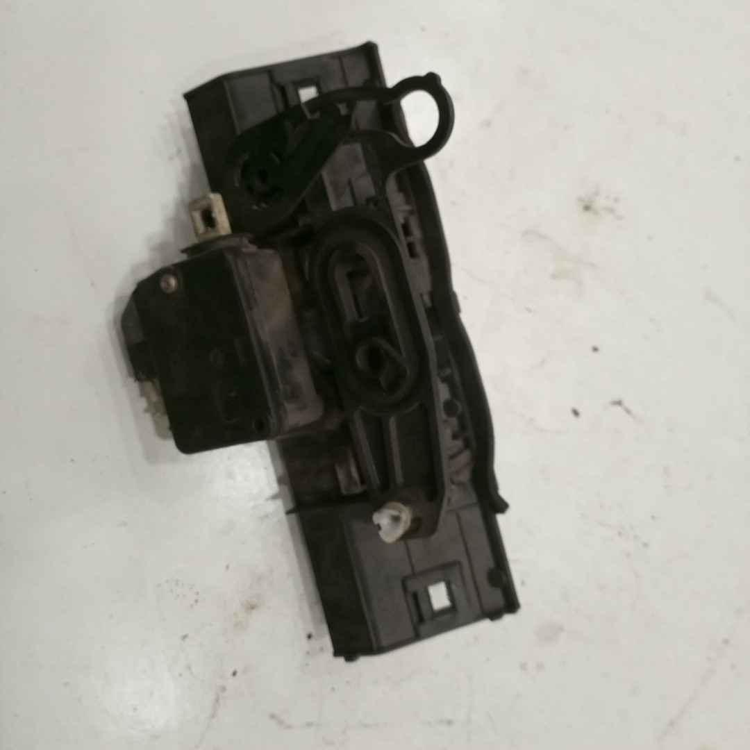 Fecho da Mala PEUGEOT 206 Hatchback (2A/C) | 98 - 12 Imagem-1