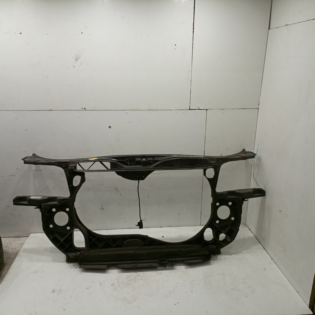 Suporte de radiador AUDI A4 Avant (8E5, B6) | 00 - 05