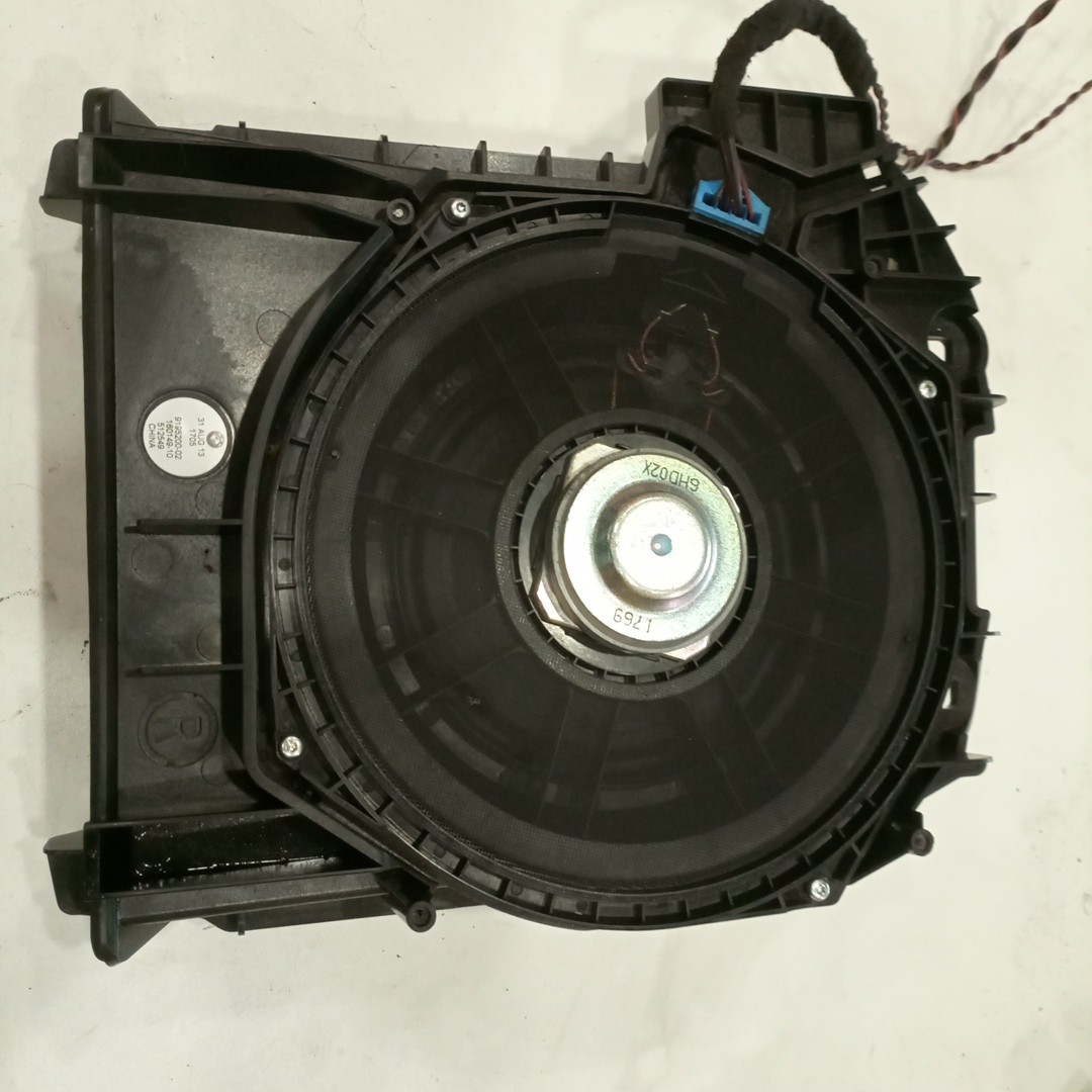 Subwoofer BMW 5 Touring (F11) | 09 - 17