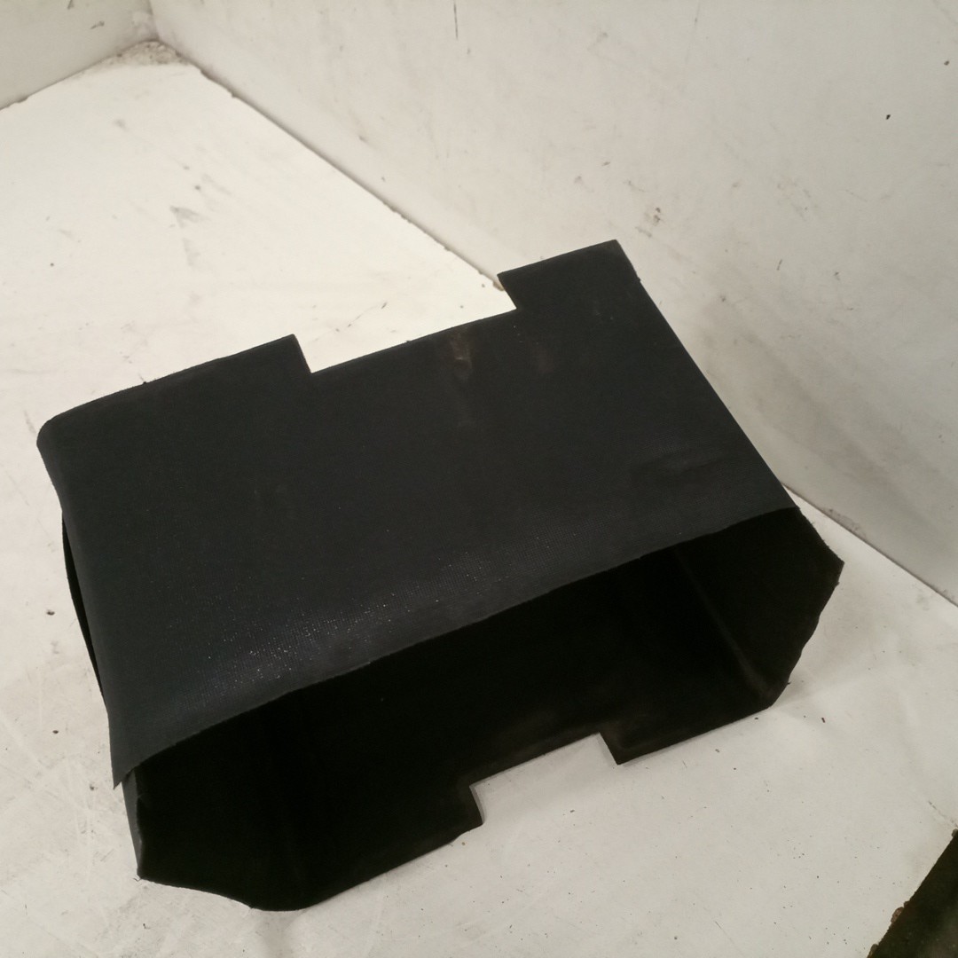 Caixa de bateria AUDI A3 (8L1) | 96 - 06 Imagem-1