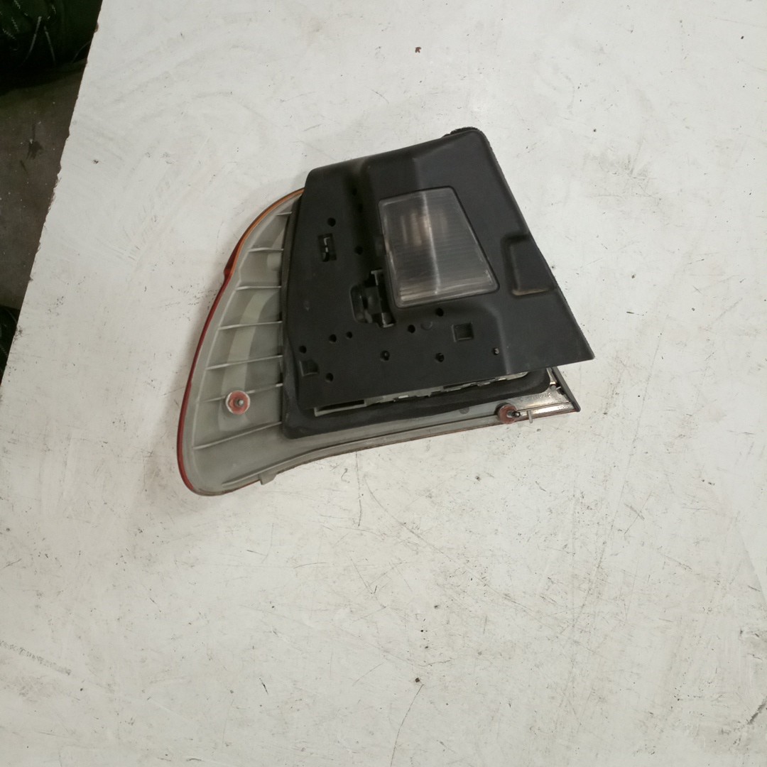 Farolim Stop Direito BMW 3 (E46) | 97 - 05 Imagem-2