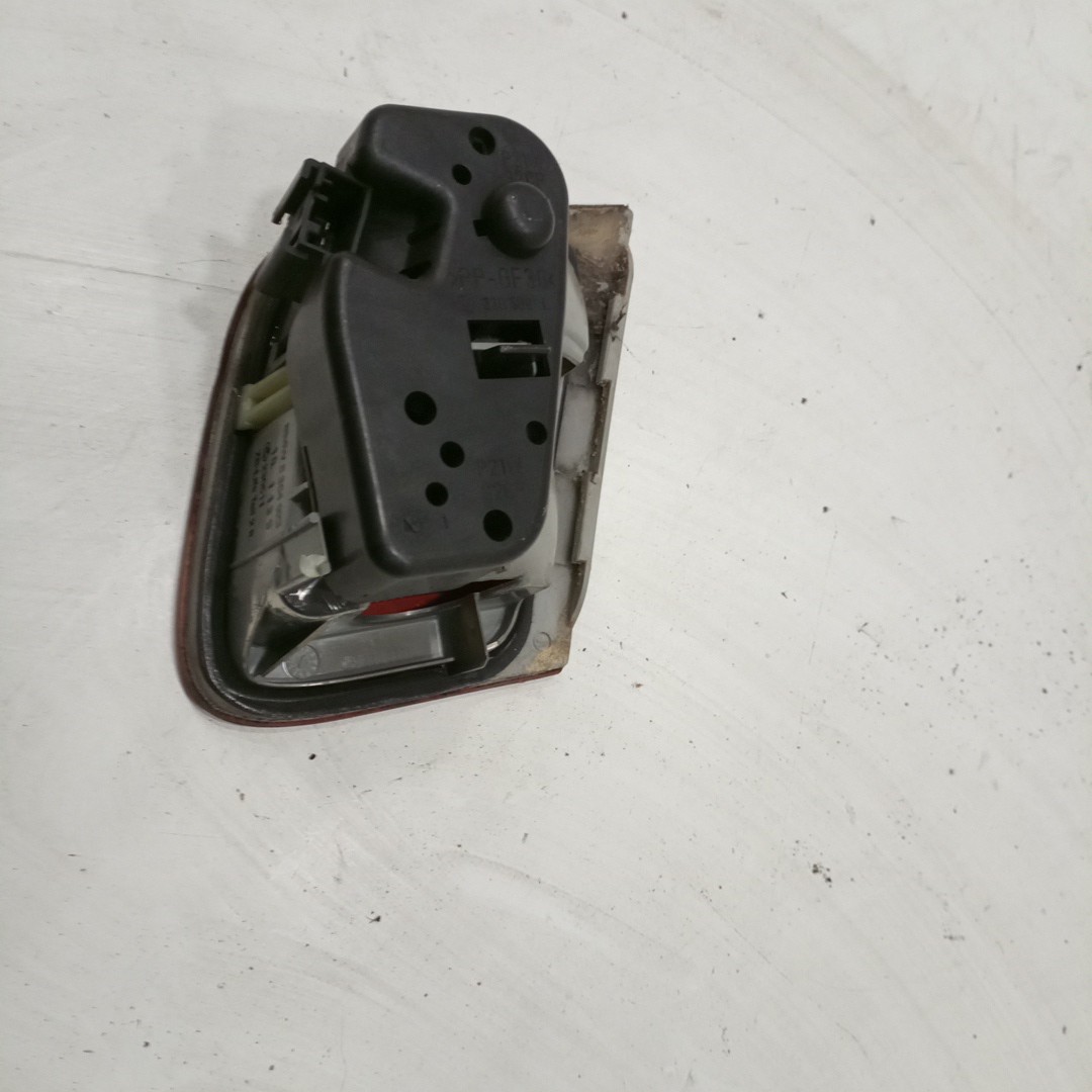 Farolim Stop Esquerdo BMW 3 (E46) | 97 - 05 Imagem-2