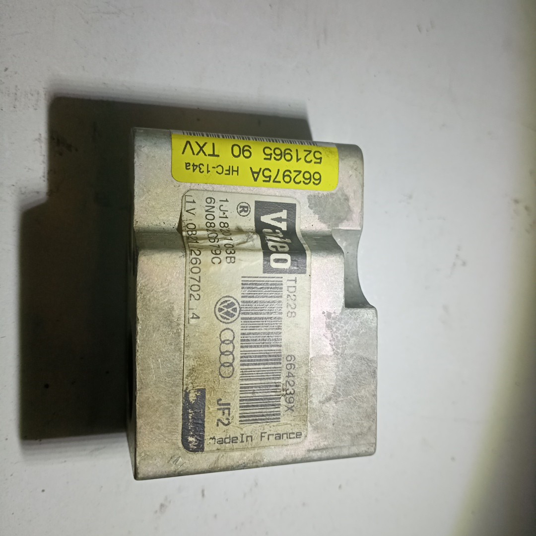 Tubo de Ar Condicionado AUDI A3 (8L1) | 96 - 06