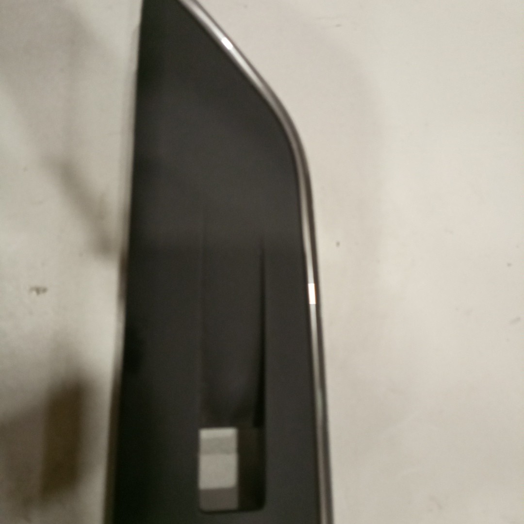 Acabamento de porta PEUGEOT 5008 (0U_, 0E_) | 09 - 17 Imagem-1