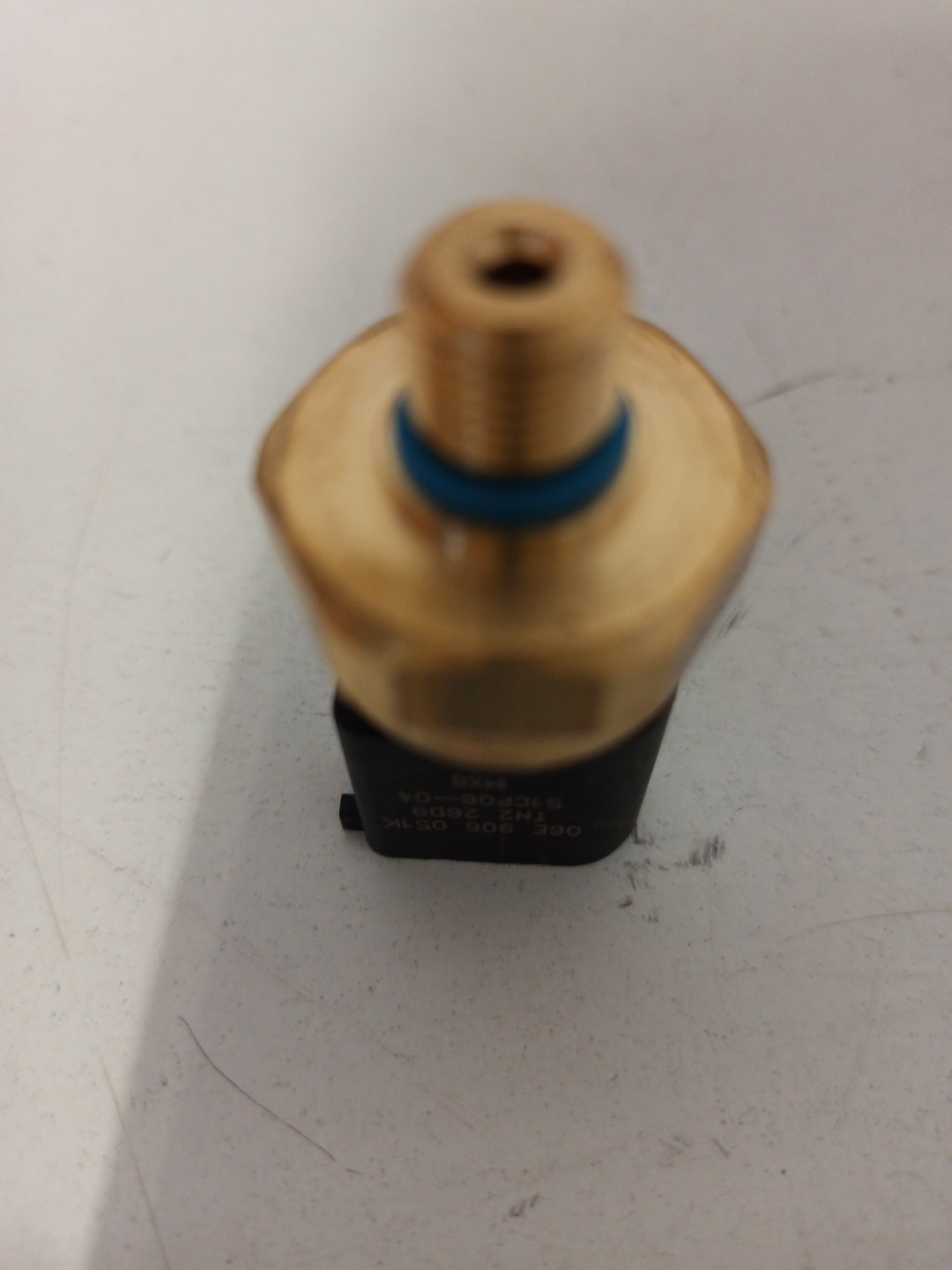 Sensor de pressão do óleo AUDI A8 (4H2, 4H8, 4HC, 4HL) | 09 - 18