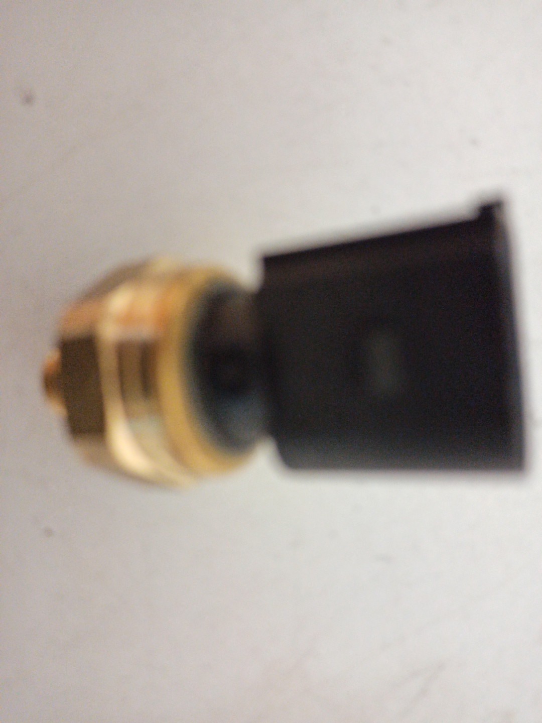 Sensor de Pressão do Óleo AUDI A8 (4H2, 4H8, 4HC, 4HL) | 09 - 18 Imagem-3