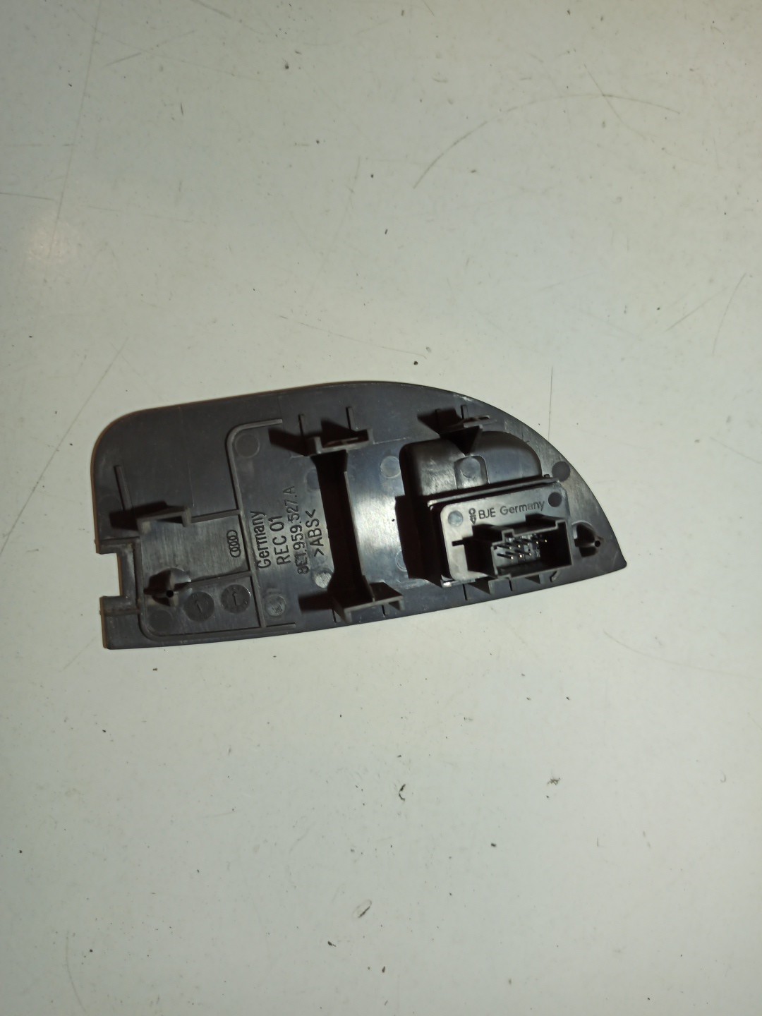 Comutador de Alarme AUDI A4 Avant (8E5, B6) | 00 - 05 Imagem-1