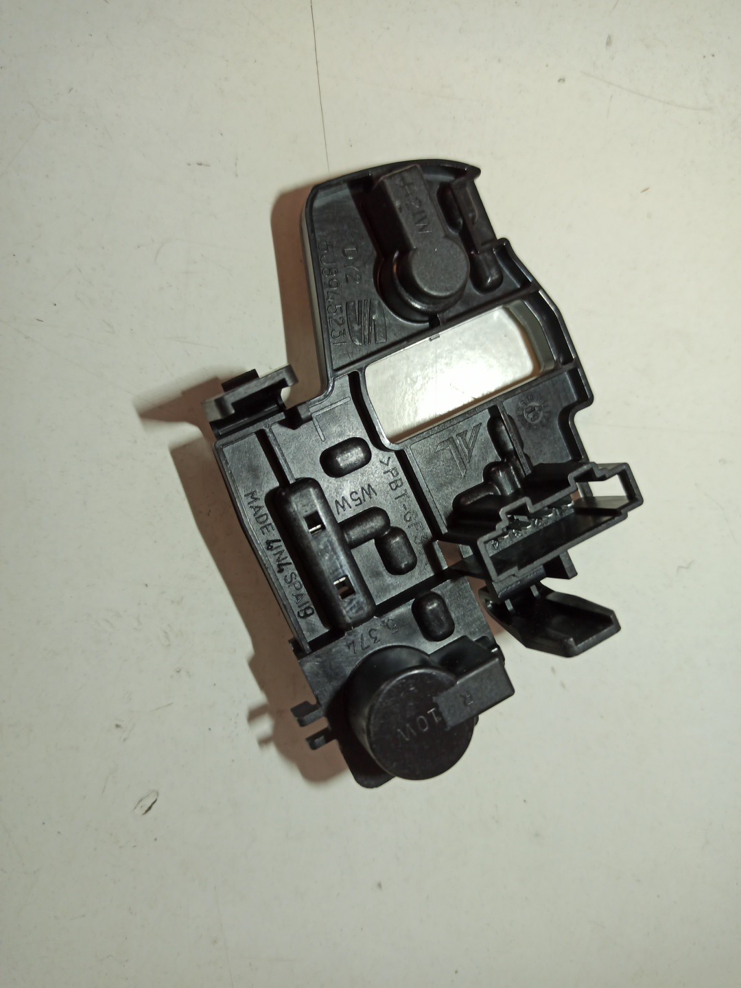 Suporte da luz traseira esquerda SEAT IBIZA IV ST (6J8, 6P8) | 10 - 16 Imagem-3