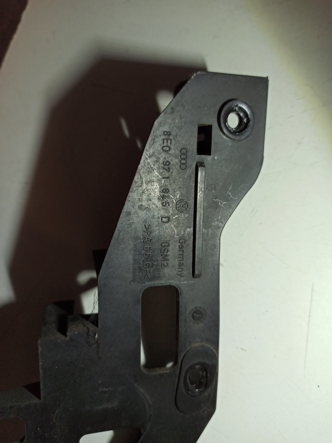 Suporte de instalação eletrica AUDI A4 Avant (8E5, B6) | 00 - 05