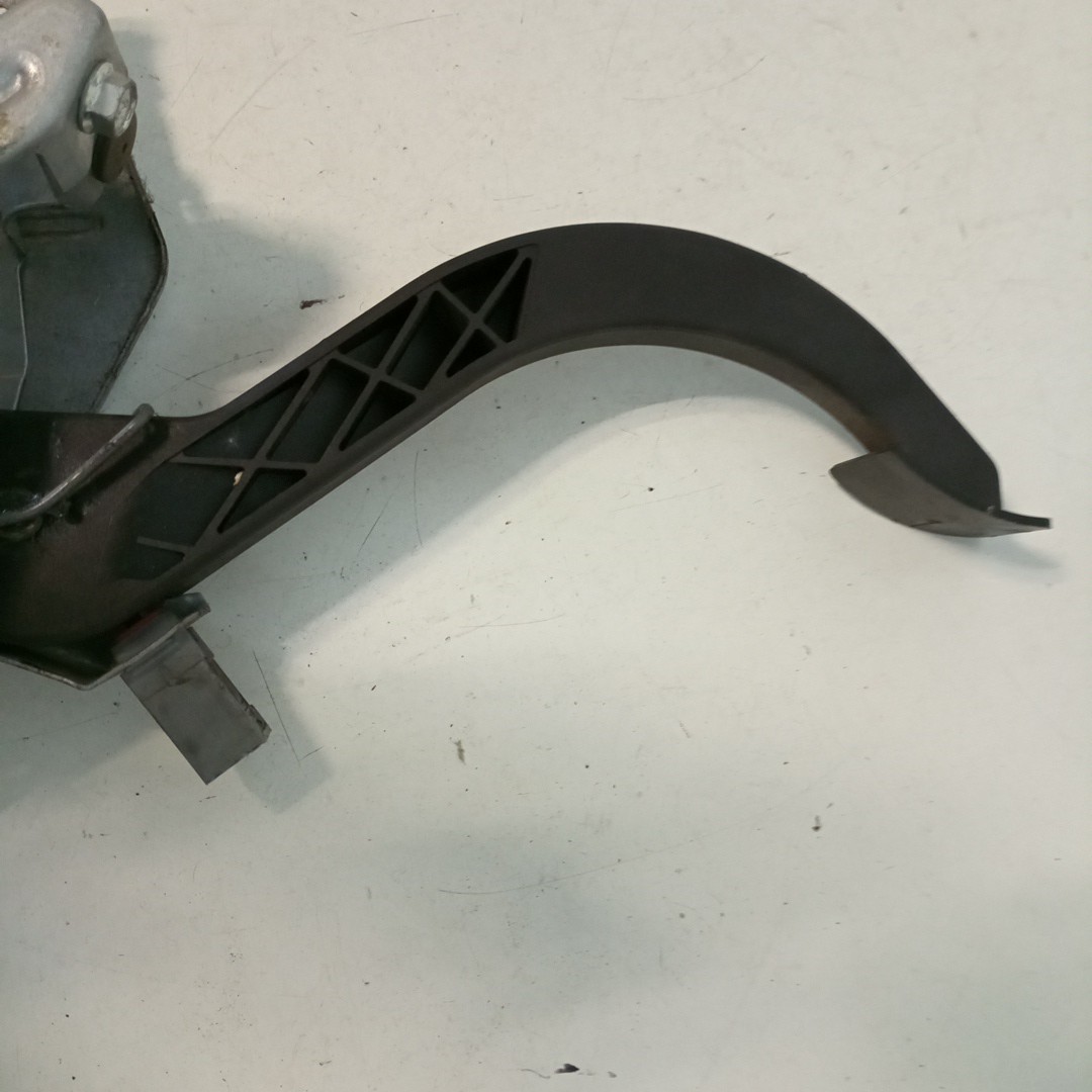 Pedal de embraiagem OPEL ASTRA H (A04) | 04 - 14 Imagem-4