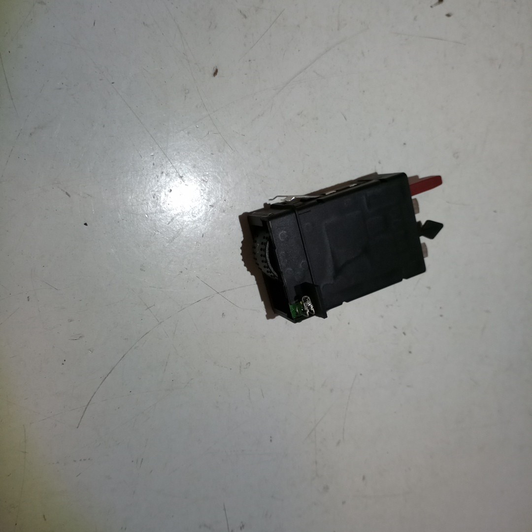 Regulador de aquecimento de banco VOLKSWAGEN NEW BEETLE (9C1, 1C1) | 98 - 10