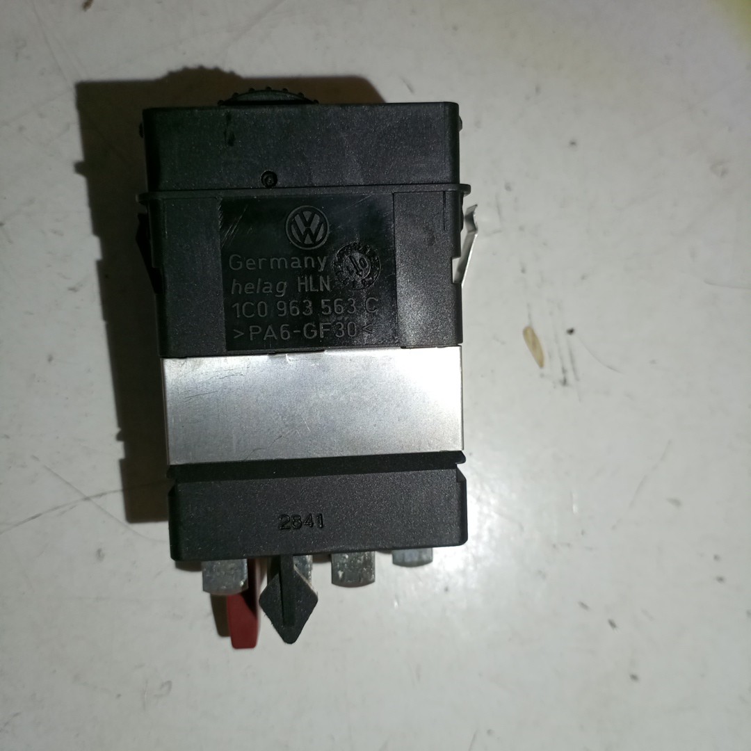 Regulador de aquecimento de banco VOLKSWAGEN NEW BEETLE (9C1, 1C1) | 98 - 10 Imagem-3
