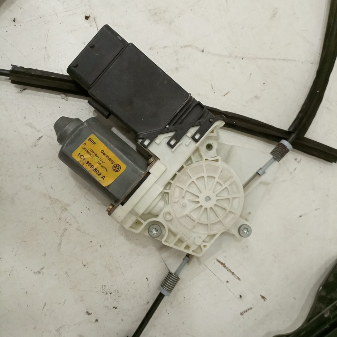 Elevador Frente Direito Elétrico VOLKSWAGEN GOLF IV (1J1) | 97 - 07 Imagem-1