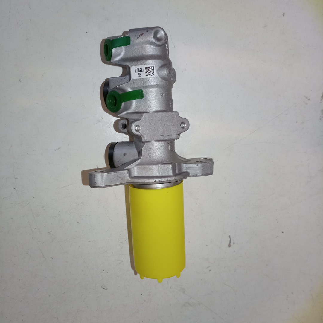 Bomba de travão VOLKSWAGEN PASSAT Variant (3B5) | 97 - 01 Imagem-2