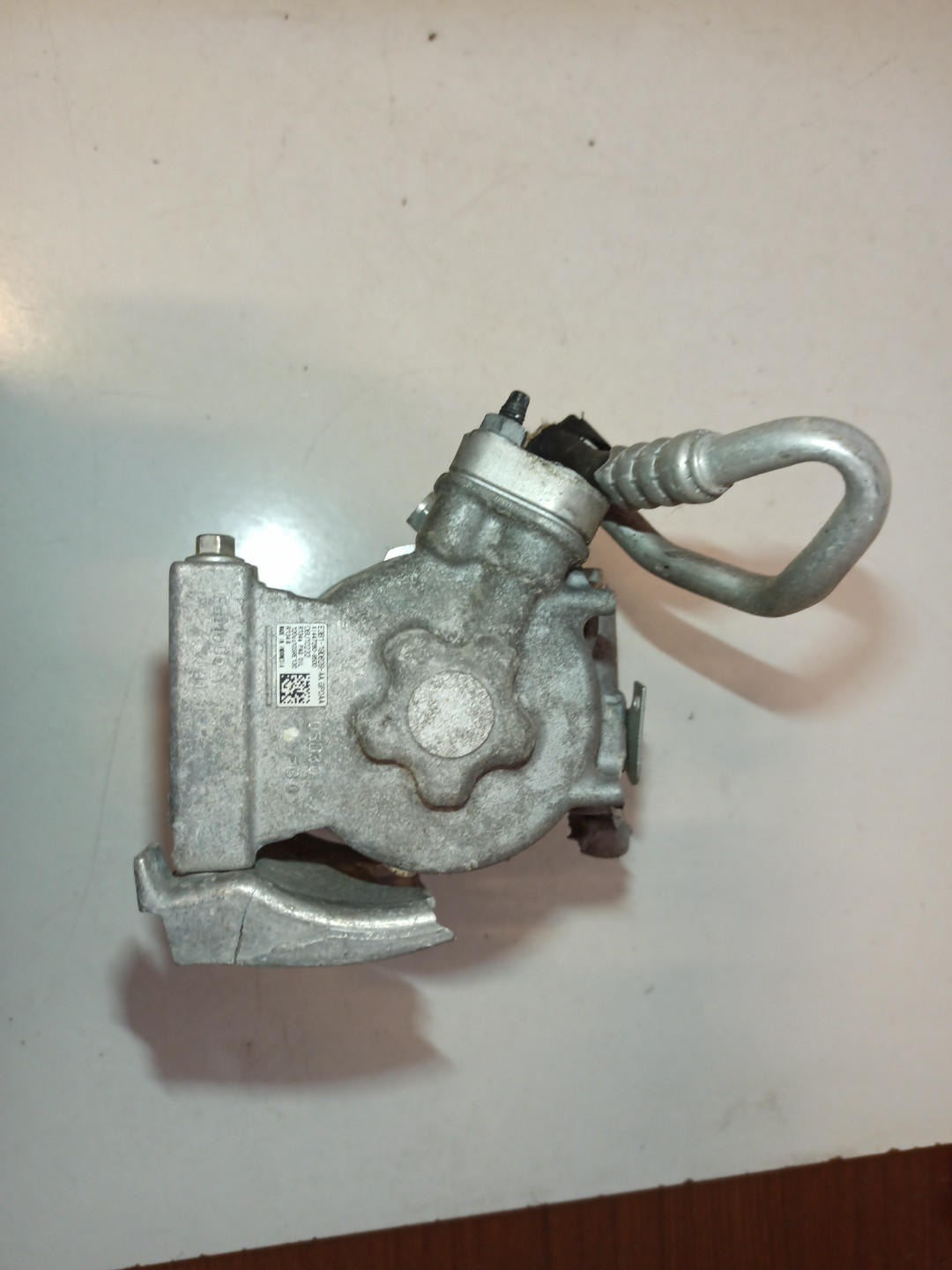 Compressor do Ar Condicionado FORD TRANSIT COURIER B460 Caixa | 14 -  Imagem-1