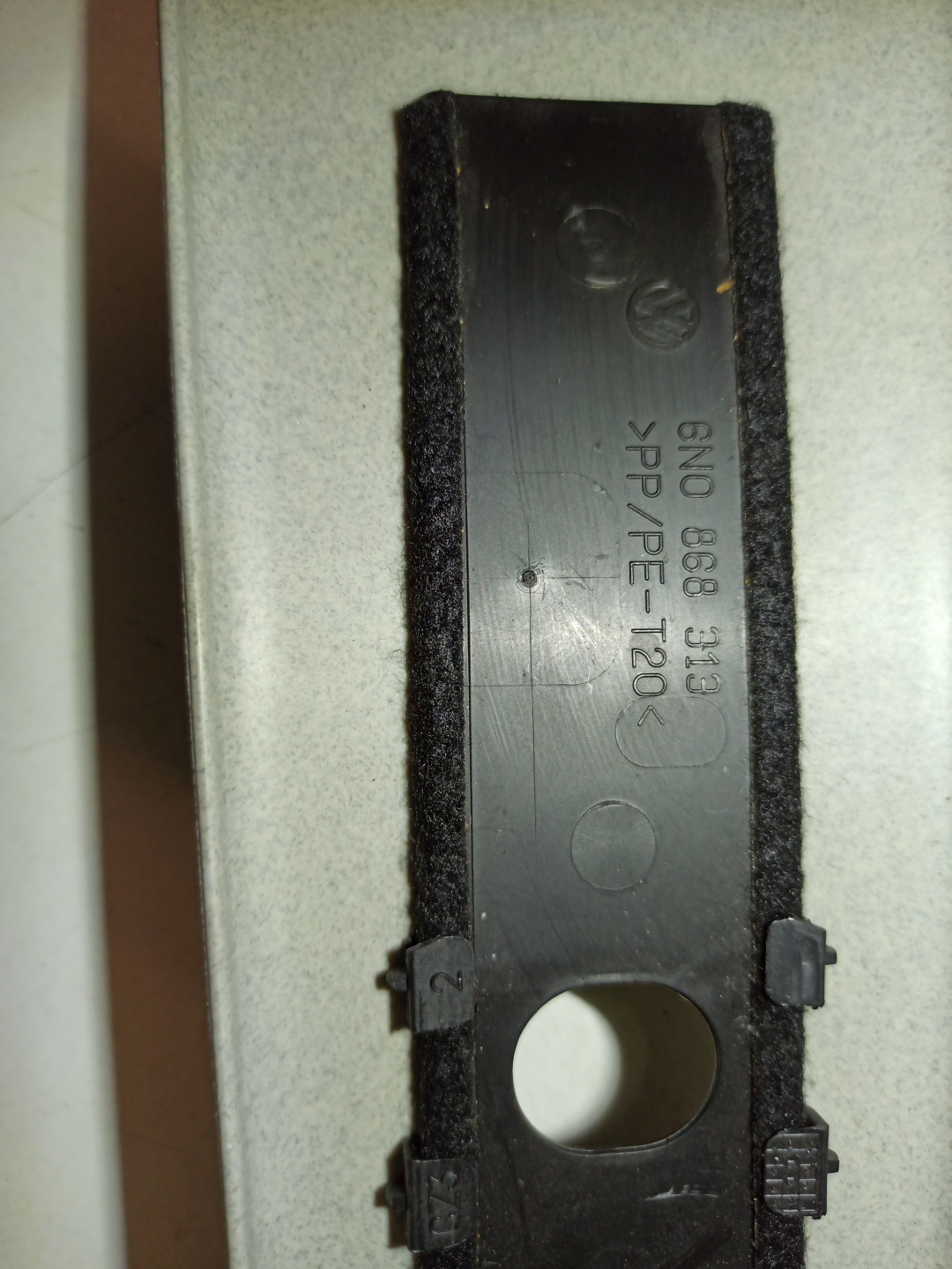 Moldura de pilar B direita VOLKSWAGEN POLO (6N1) | 94 - 99
