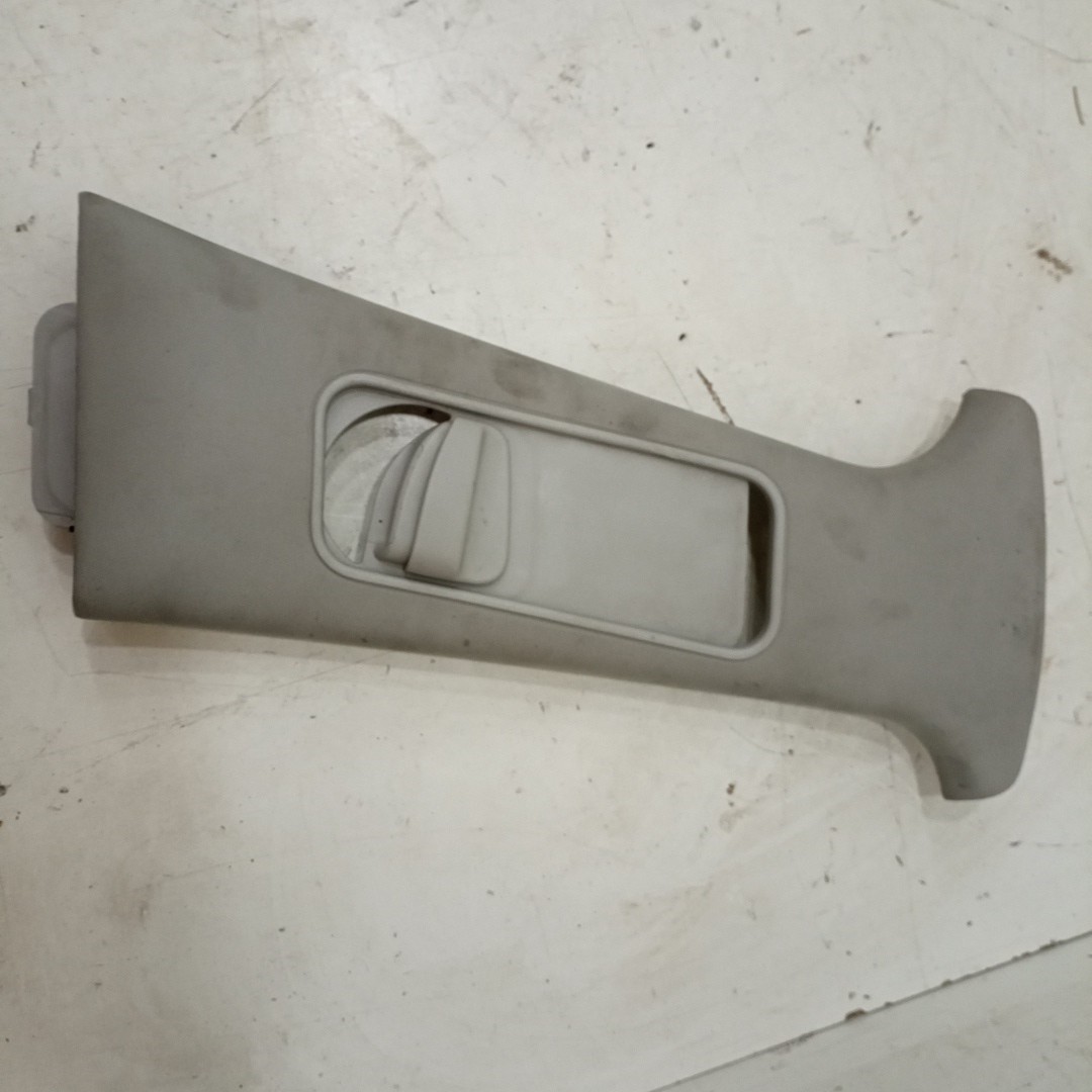 Moldura de pilar B direita VOLKSWAGEN PASSAT (3B3) | 00 - 05