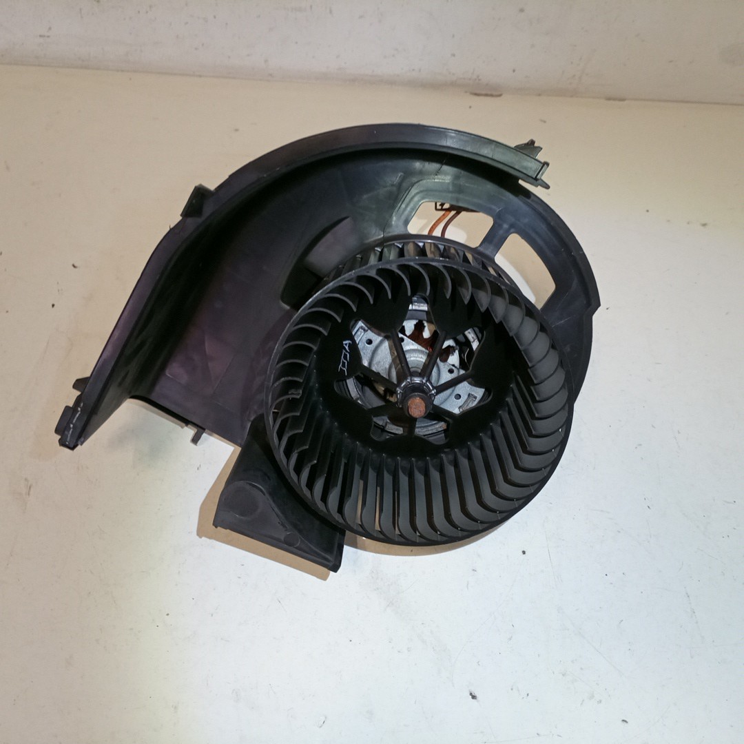 Motor de Sofagem BMW X6 (E71, E72) | 07 - 14 Imagem-1