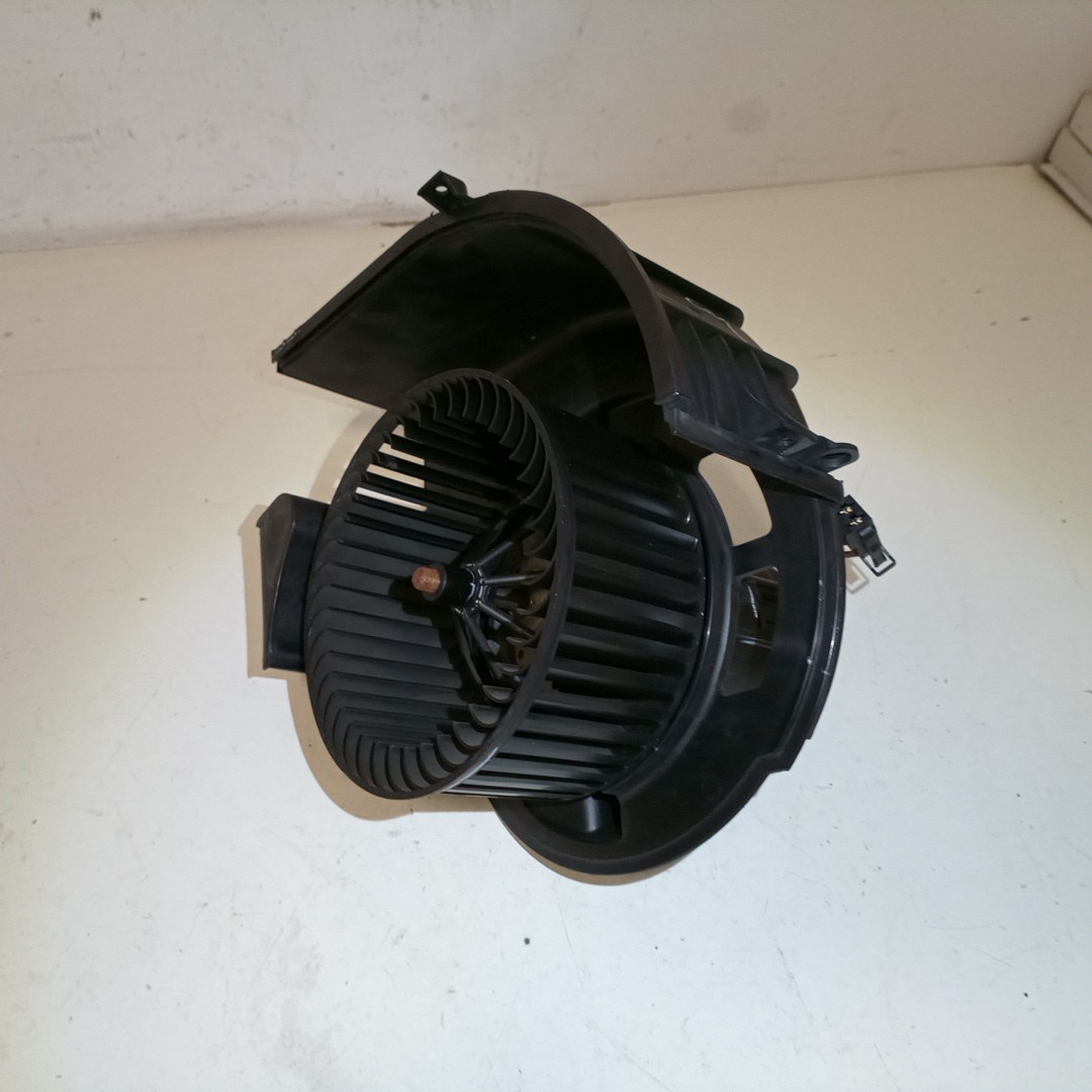 Motor de Sofagem BMW X6 (E71, E72) | 07 - 14 Imagem-4