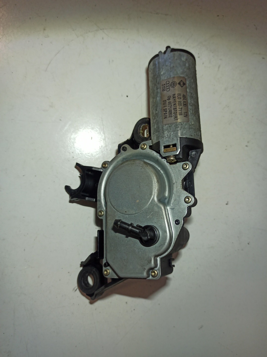 Motor do limpa-vidros traseiro AUDI A6 Avant (4B5, C5) | 97 - 05 Imagem-1