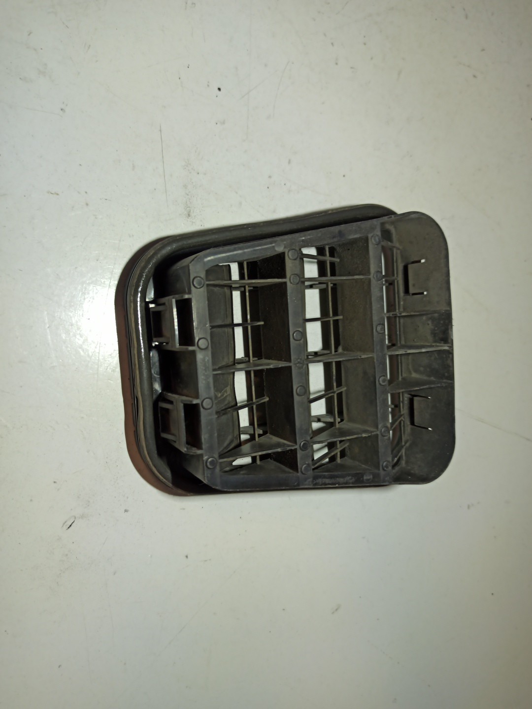 Grelha de ventilação interior AUDI A6 Avant (4B5, C5) | 97 - 05 Imagem-3