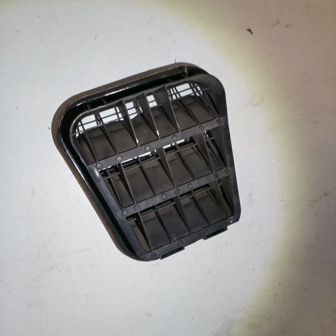 Grelha de ventilação interior AUDI A6 Avant (4B5, C5) | 97 - 05 Imagem-2