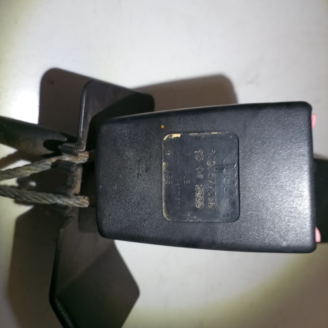 Encaixe do cinto AUDI A6 Avant (4B5, C5) | 97 - 05 Imagem-2