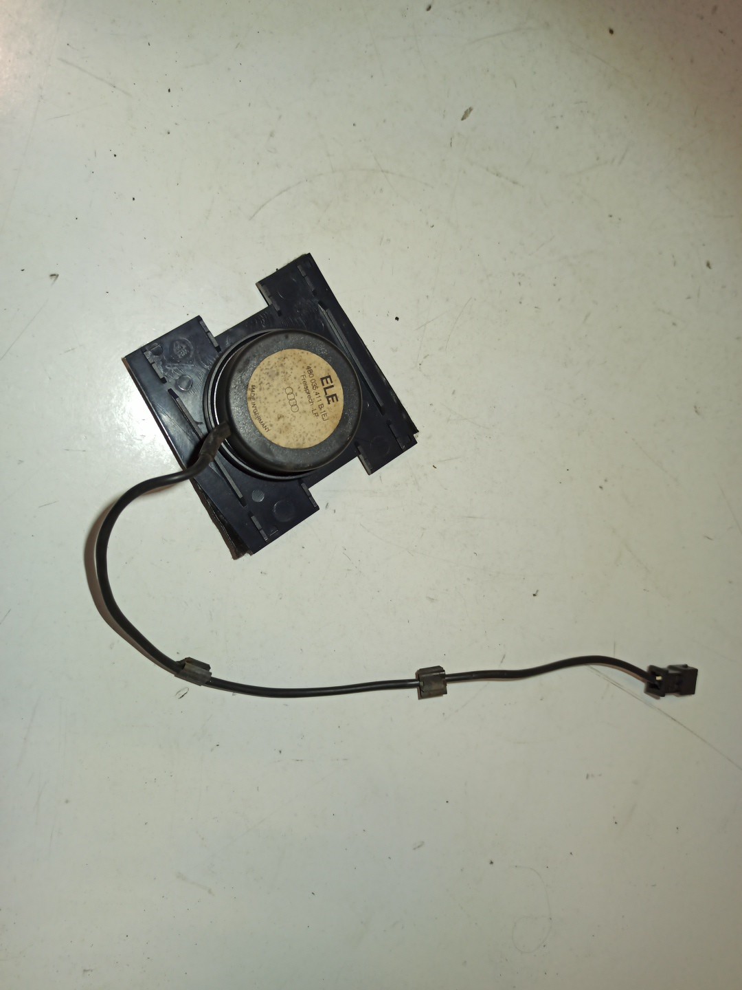 Coluna de som AUDI A6 Avant (4B5, C5) | 97 - 05 Imagem-1