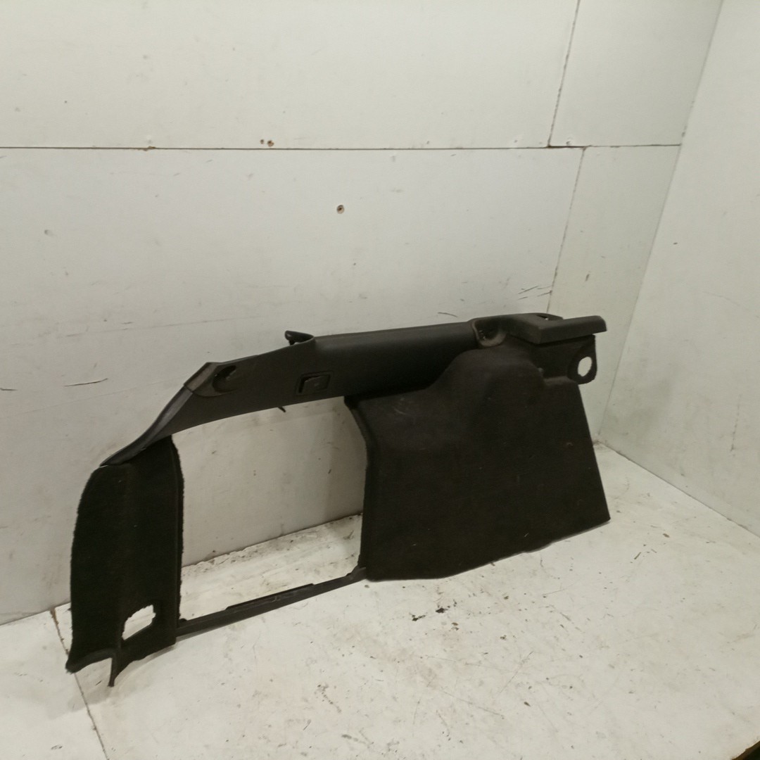 Acabamento esq/drt de mala(plásticos) AUDI A6 Avant (4B5, C5) | 97 - 05 Imagem-1