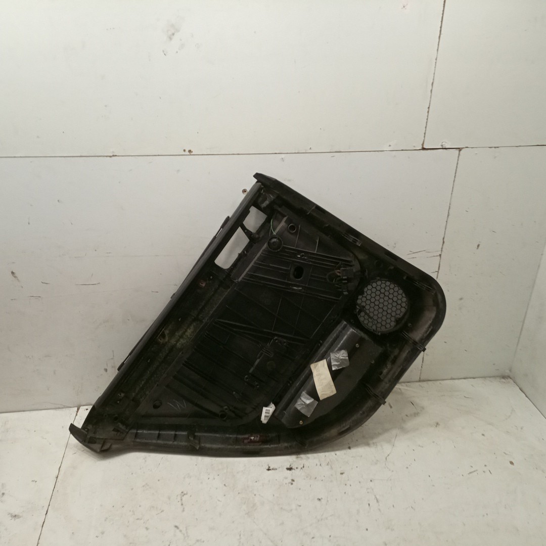 Quartela de porta trás direita AUDI A6 Avant (4B5, C5) | 97 - 05 Imagem-3