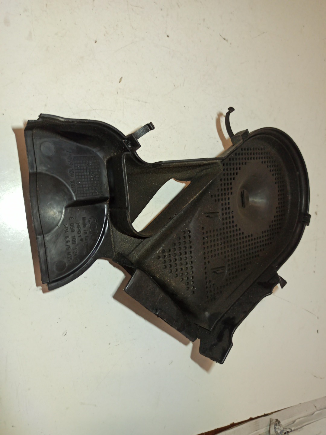 Tampa de distribuição AUDI A6 Avant (4B5, C5) | 97 - 05 Imagem-1