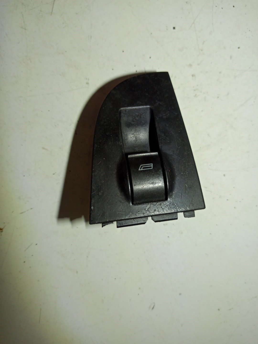 Comutador de vidro frente direito AUDI A6 Avant (4B5, C5) | 97 - 05 Imagem-3