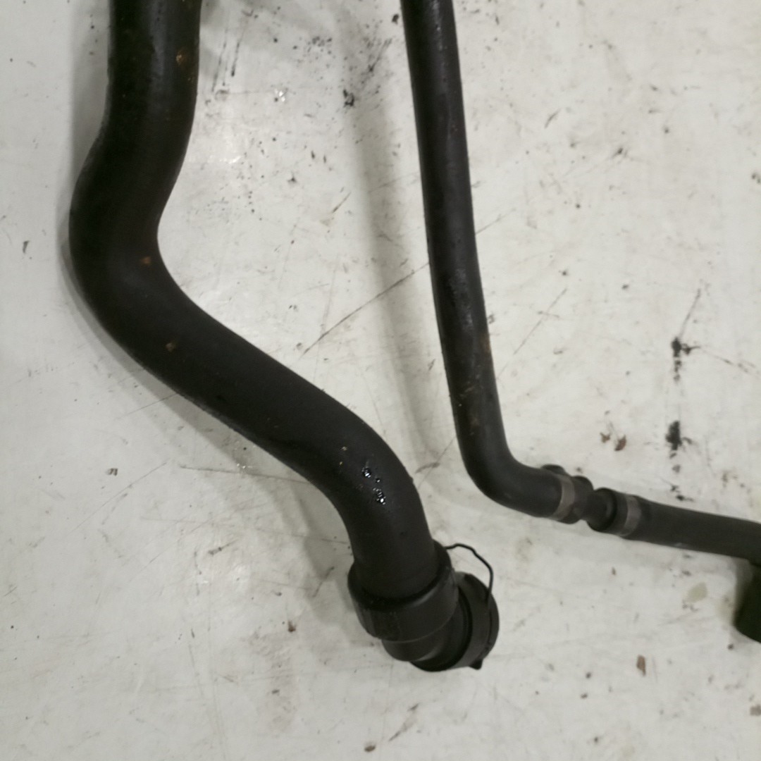 Tubo de Água VOLKSWAGEN PASSAT (3B3) | 00 - 05 Imagem-2