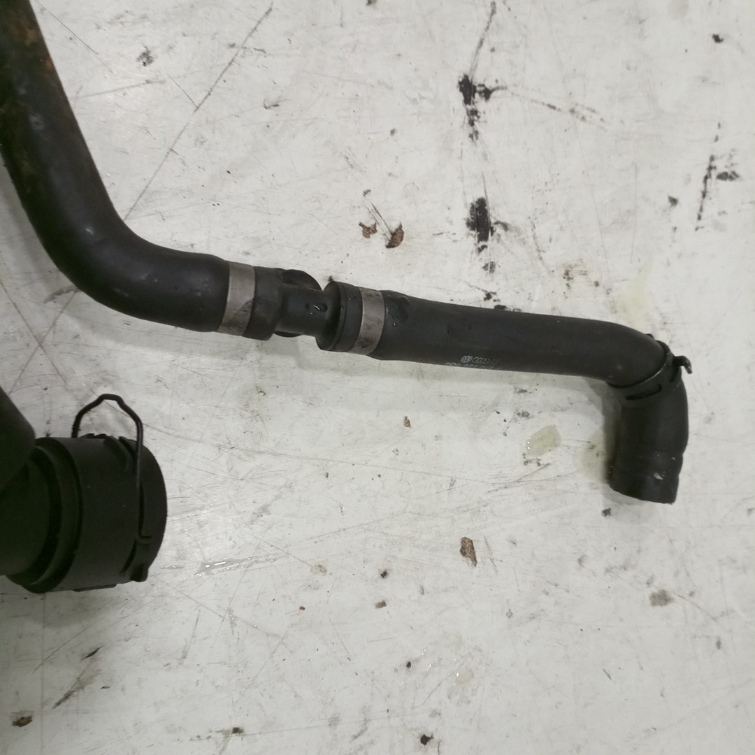 Tubo de Água VOLKSWAGEN PASSAT (3B3) | 00 - 05 Imagem-3