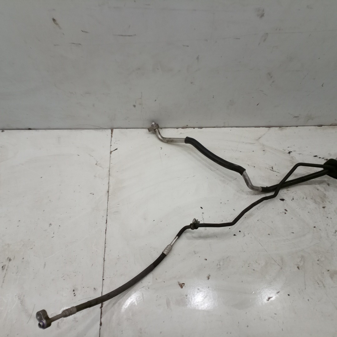 Tubo de Ar condicionado VOLKSWAGEN PASSAT (3B3) | 00 - 05 Imagem-1