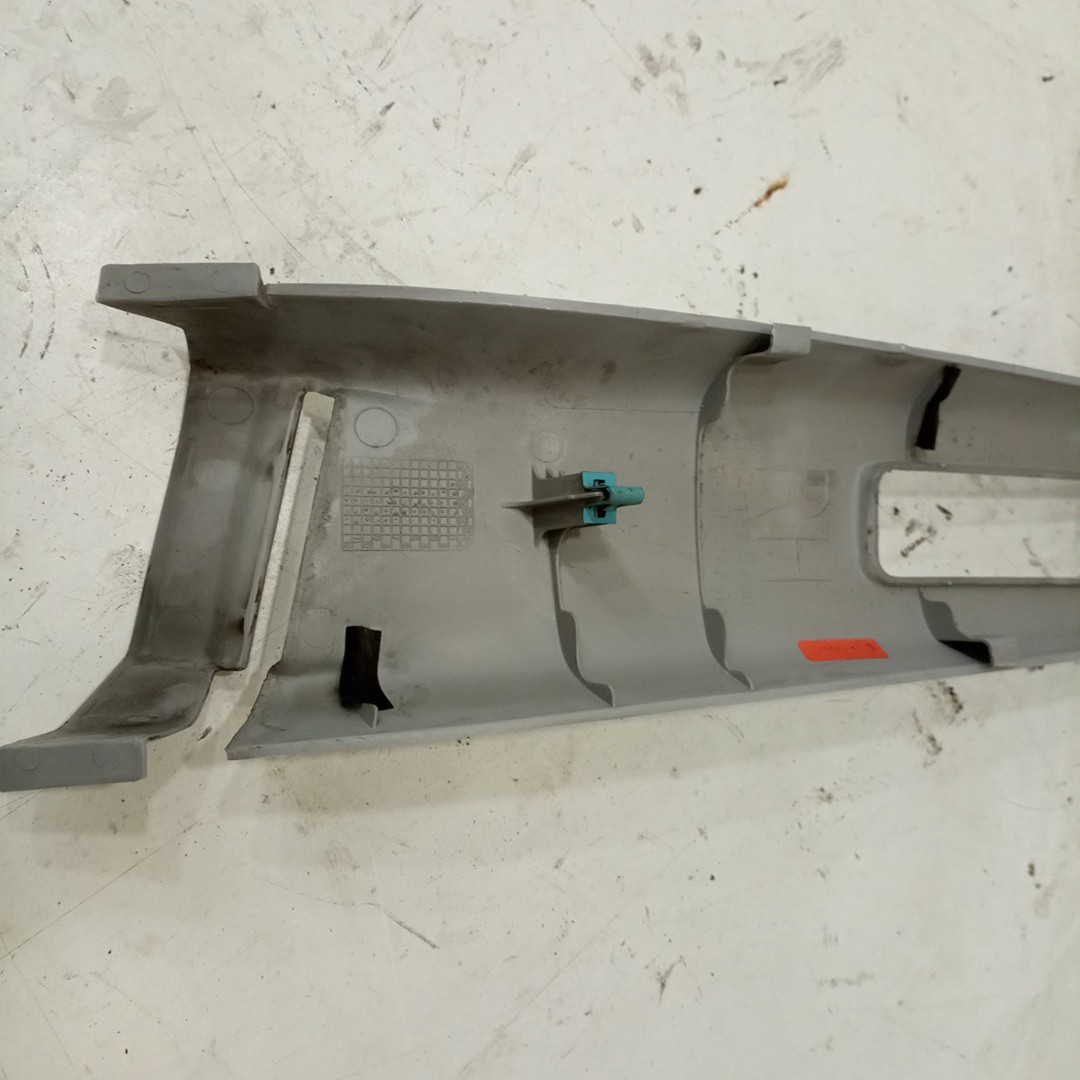 Moldura de pilar B direita HONDA CIVIC VI Fastback (MA, MB) | 94 - 01 Imagem-3