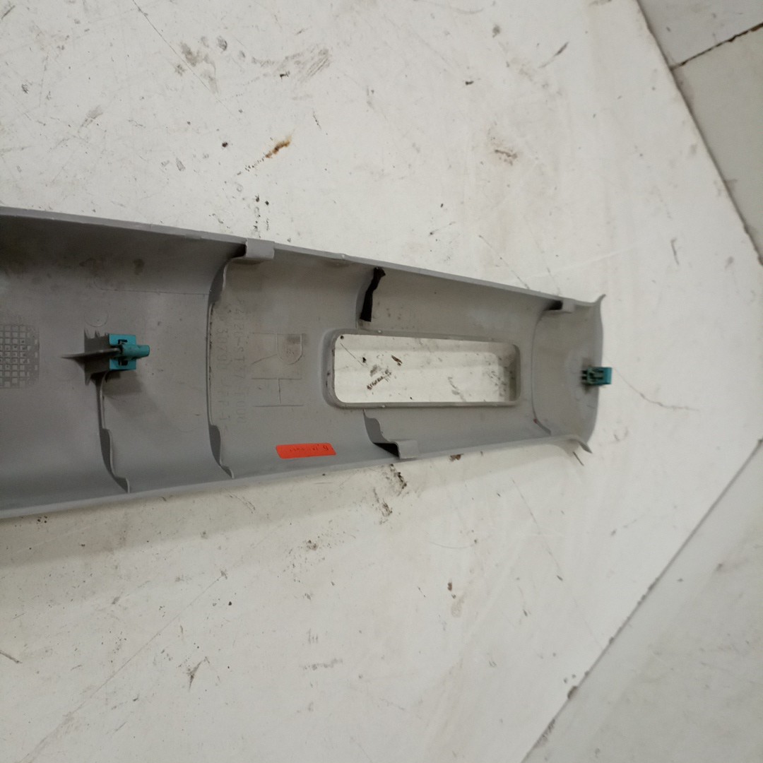 Moldura de pilar B direita HONDA CIVIC VI Fastback (MA, MB) | 94 - 01 Imagem-4