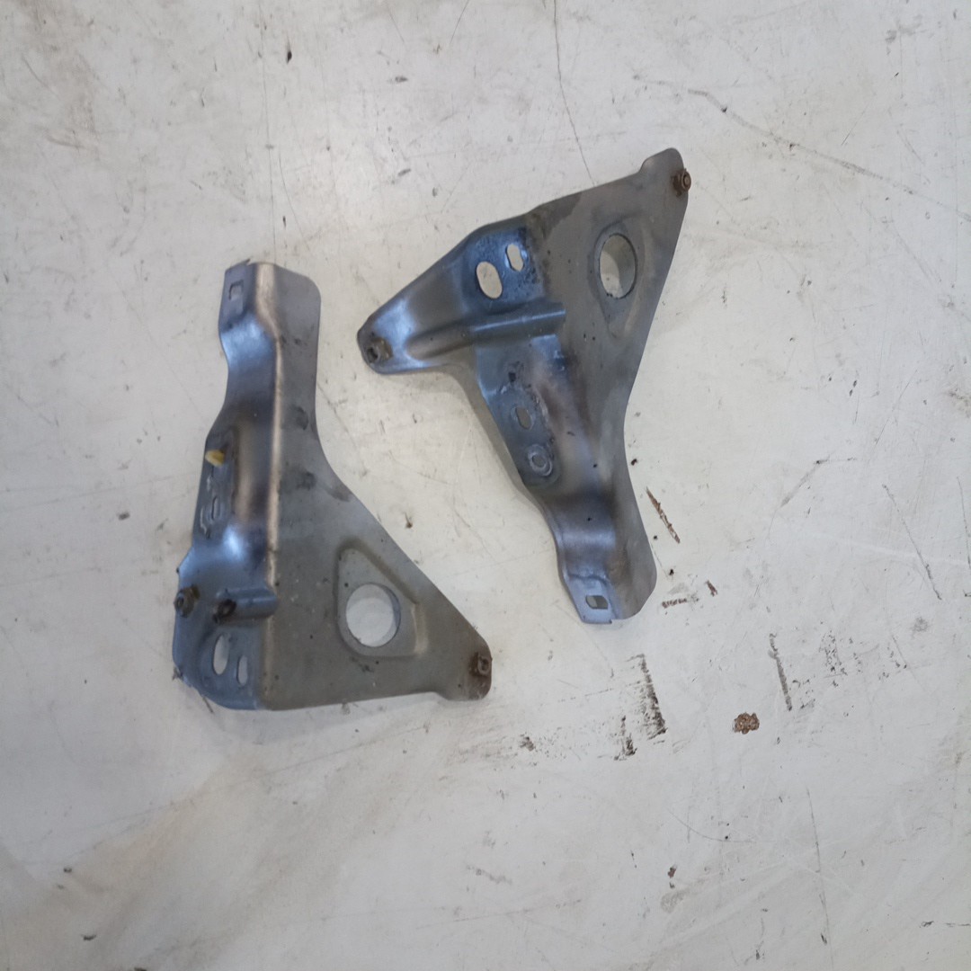 Suporte de montagem guarda lamas HONDA CIVIC VI Fastback (MA, MB) | 94 - 01