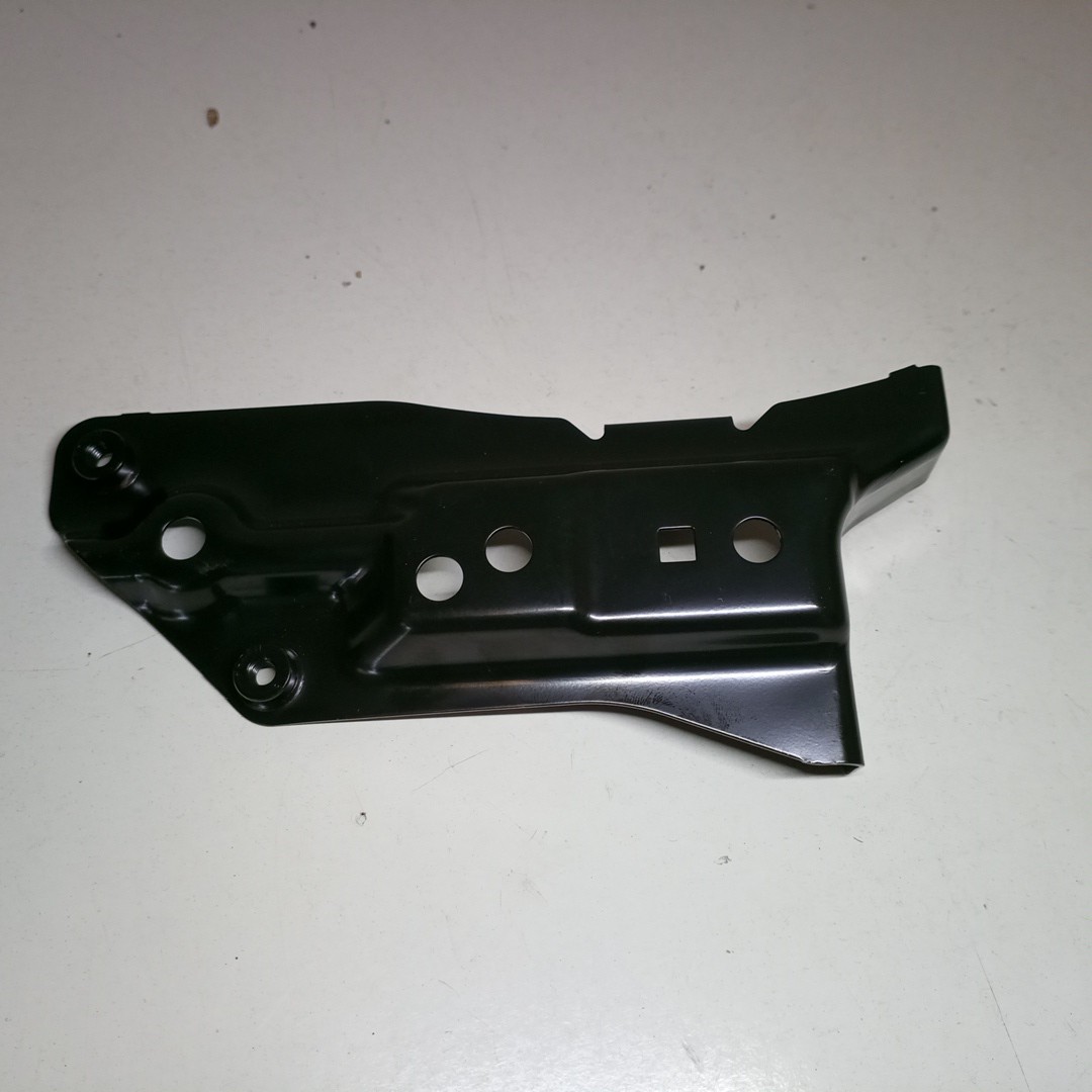 Suporte de montagem guarda lamas AUDI A3 (8P1) | 03 - 13