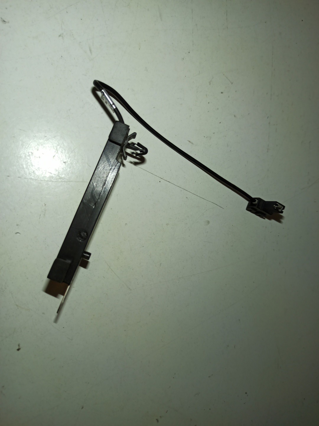 Amplificador de antena VOLVO V50 (545) | 03 - 12 Imagem-2