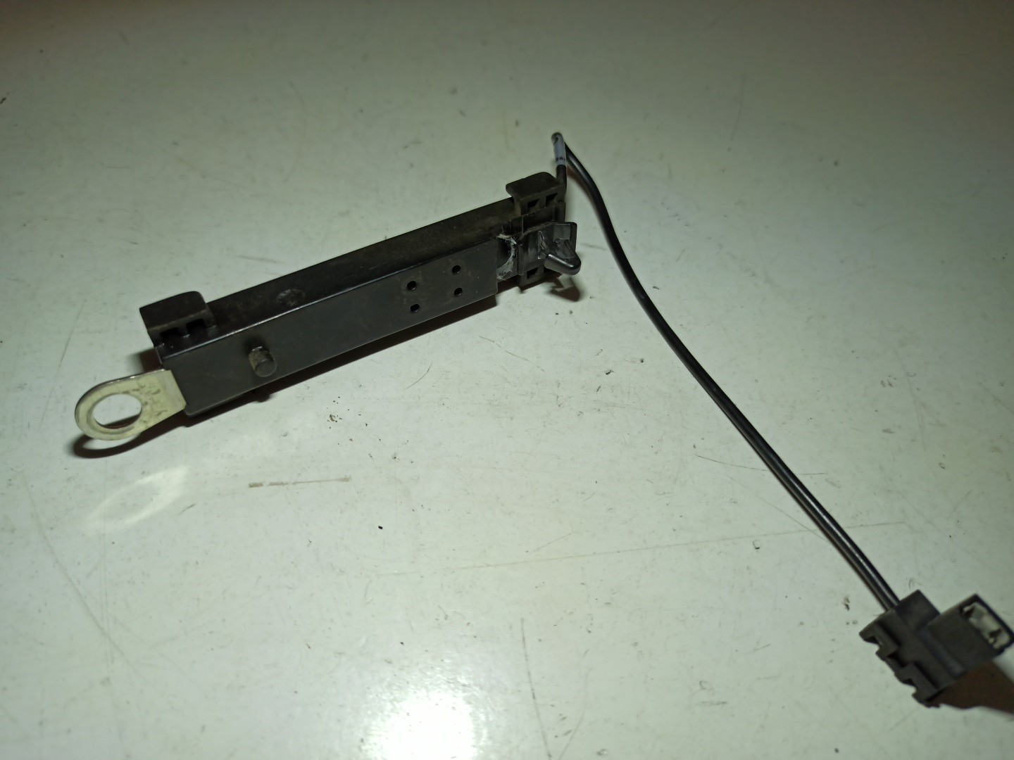 Amplificador de antena VOLVO V50 (545) | 03 - 12 Imagem-4