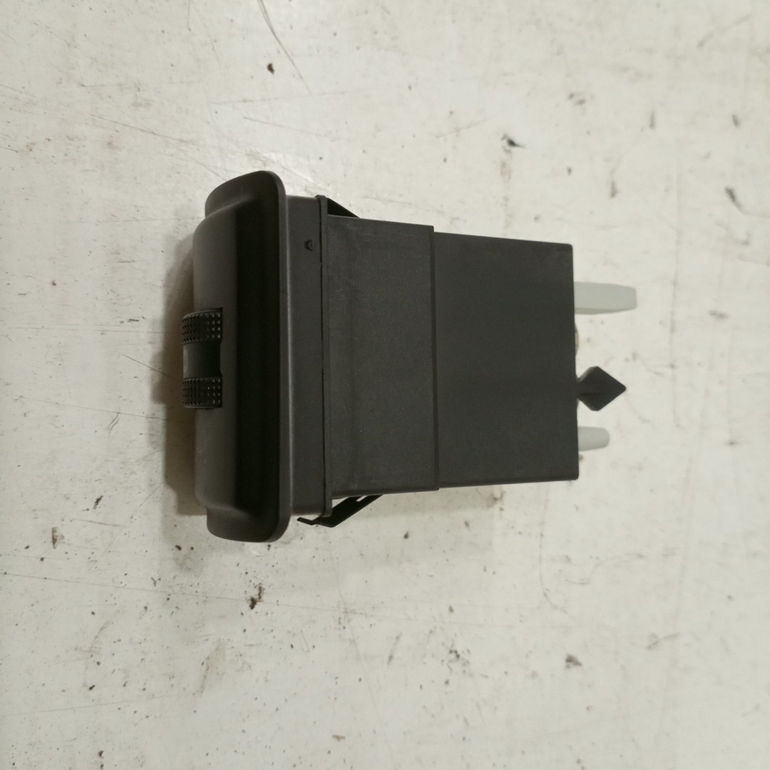 Regulador de luzes AUDI A4 Avant (8D5, B5) | 94 - 02 Imagem-1