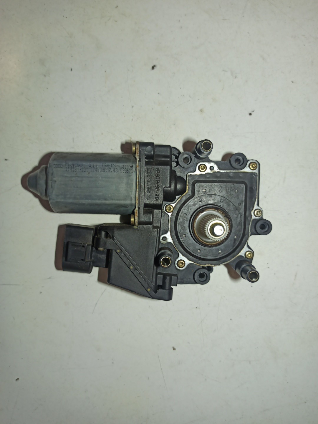 Motor de vidro traseiro direito AUDI A4 Avant (8D5, B5) | 94 - 02 Imagem-3